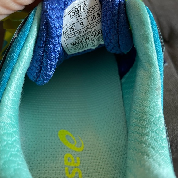 RARE NWT/BOX ASICS Kayano 22 size 9 - Picture 4 of 4